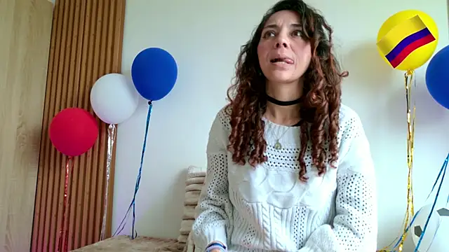 alissonandree online show from June 30, 5:01 pm