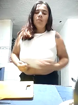 Carlhitahappines Neos online show from May 10, 1:51 am