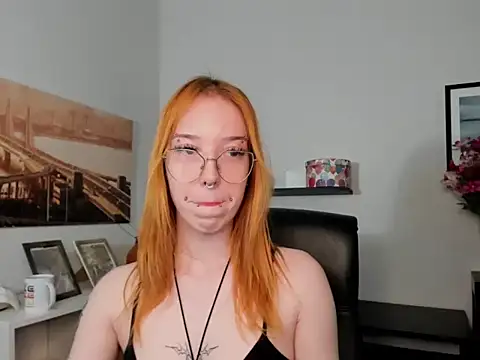 foxSonya online show from May 25, 5:39 am