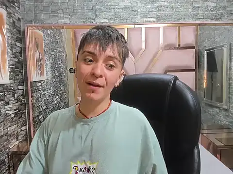 Hanna Hott11 online show from June 14, 2:24 am