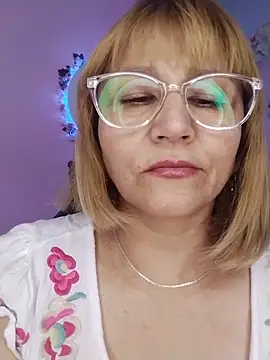 vitaminafranccesca online show from May 26, 4:39 pm