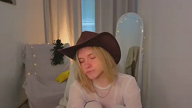 MilanaRayy online show from July 20, 5:43 am