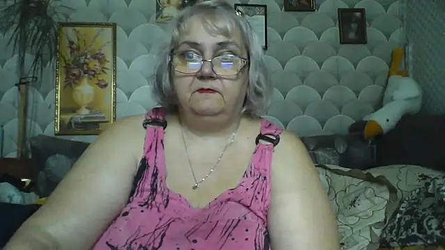 MarinaFarina53 online show from July 16, 1:59 pm