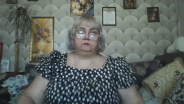 MarinaFarina53 online show from July 27, 6:10 am