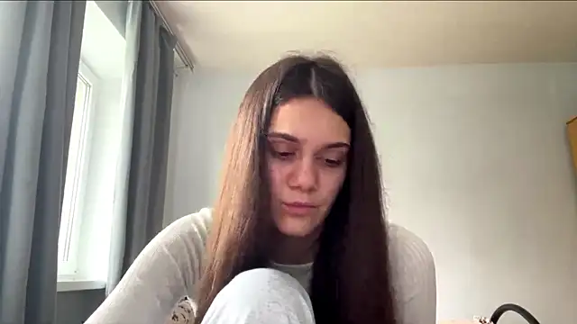 MaryRaven online show from May 18, 12:33 pm