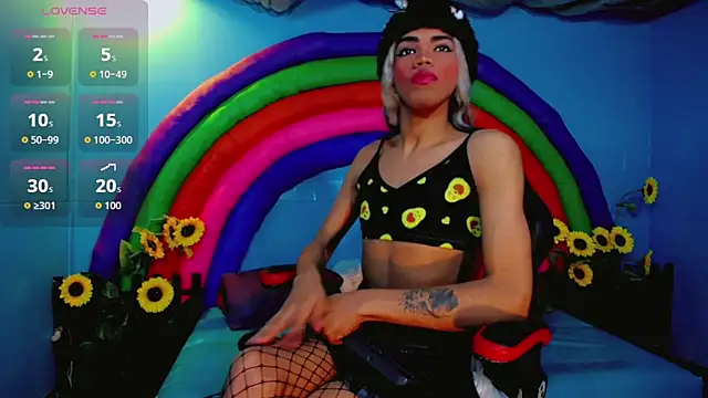 Deivelys online show from May 30, 7:32 pm