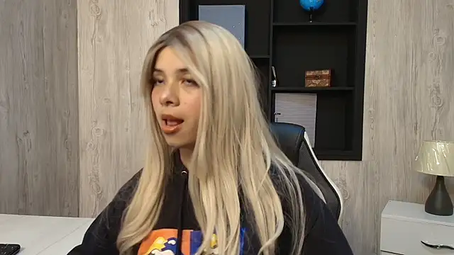 Vampy Monroe online show from May 9, 3:14 pm
