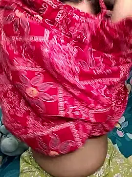 Trending-Desigirls online show from June 3, 3:50 pm