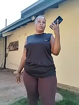 JuicyHoney 01 online show from July 8, 10:50 am