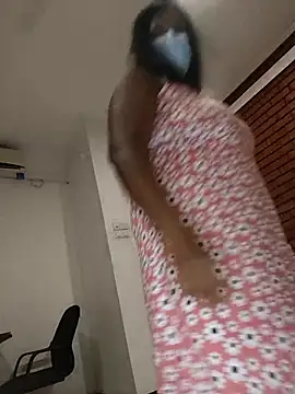 Xbees CT online show from June 1, 10:21 pm