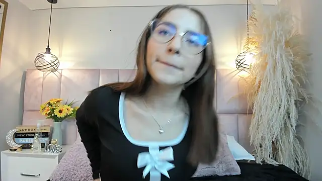 kely morgan online show from May 26, 3:06 am