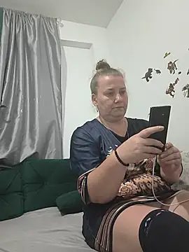 JuliaBestX online show from July 22, 11:50 pm