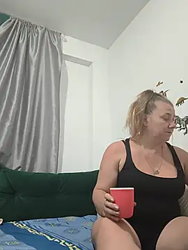 JuliaBestX online show from July 29, 10:54 pm