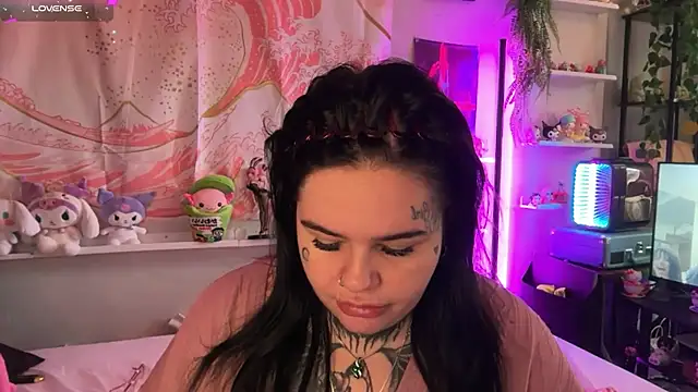 BigBootyHolly online show from July 20, 12:51 pm