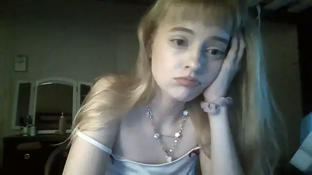 blubunny222 online show from May 29, 11:52 am