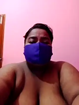 Mona Vabi online show from July 27, 5:10 pm