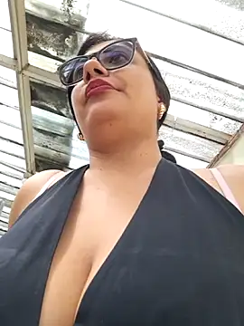 Amina--789 online show from June 16, 6:31 pm