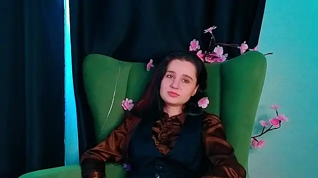 ReynaEdge online show from May 29, 7:50 am