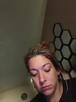 missbellastar online show from May 18, 8:26 pm