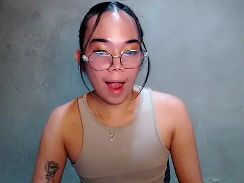 Urbabydollxxx online show from July 12, 7:04 pm