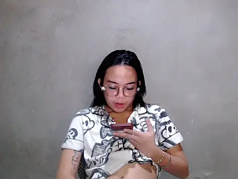 Urbabydollxxx online show from July 26, 2:58 pm