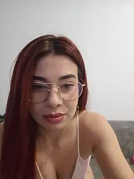 VipFOXXY online show from August 2, 9:07 pm