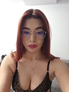 VipFOXXY online show from August 4, 6:03 pm