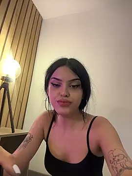 brattystar online show from July 28, 9:14 pm