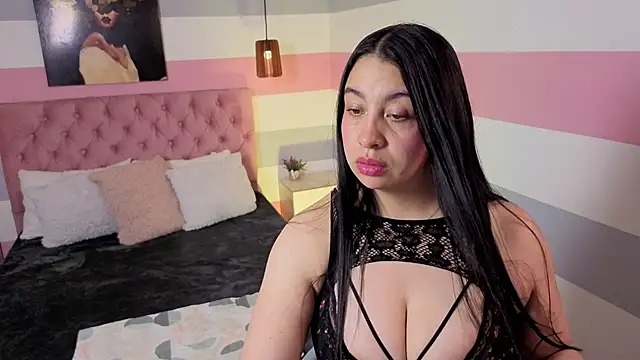 lia valentino online show from June 6, 3:57 am