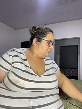 marianacooper1234 online show from May 22, 10:19 pm