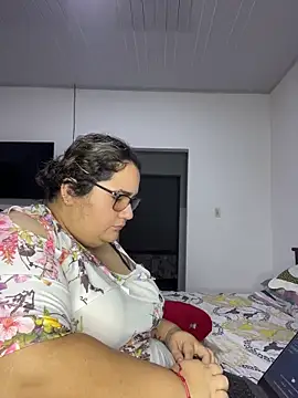 marianacooper1234 online show from May 28, 2:20 am