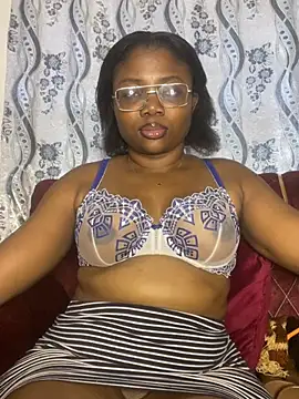 Creamyyystar online show from July 4, 2:13 pm