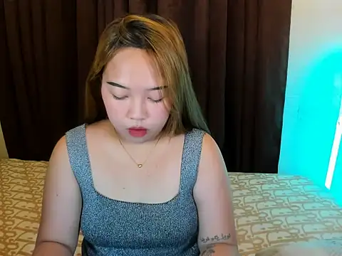 Anne licous online show from May 30, 2:42 am