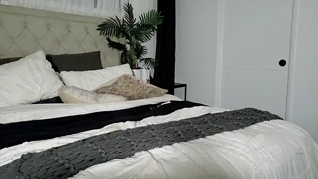 keelieuncensored online show from July 28, 12:48 pm