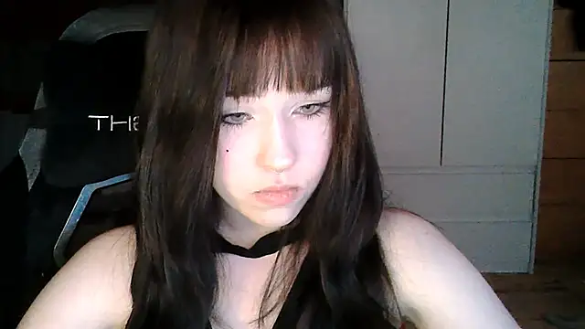 NoirEva online show from May 31, 6:09 pm