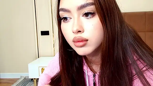 maddie perezz online show from June 10, 6:17 pm