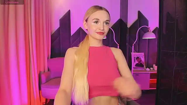 Mila  Lux online show from July 6, 8:55 pm