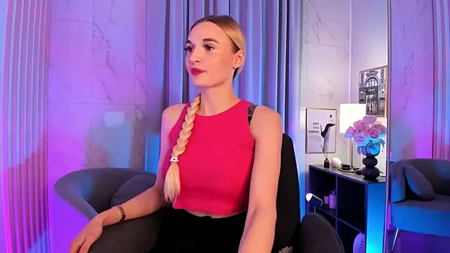 Mila  Lux online show from June 24, 8:52 pm