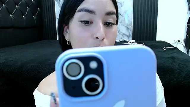 MiaReinig09 online show from July 18, 1:20 am
