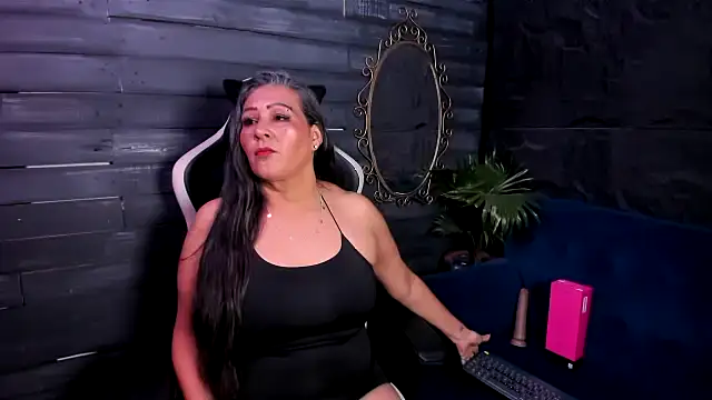 Victoria kyler online show from July 27, 1:24 am