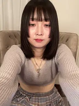yu nya online show from May 17, 5:50 am