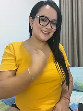 rousee69  online show from May 27, 2:52 am