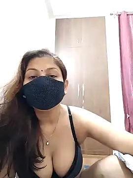 hot kiran2000 online show from July 27, 7:33 pm