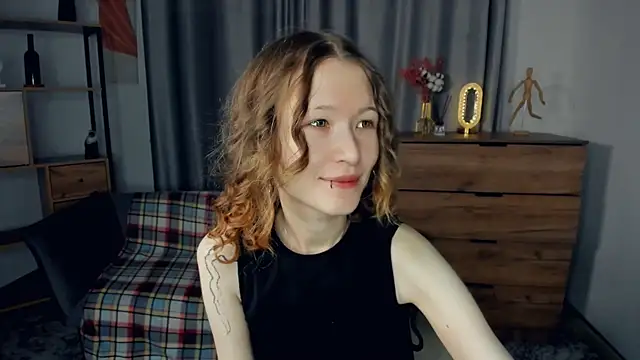 EstellaZion online show from July 30, 7:59 pm