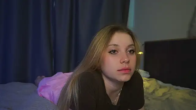 Sairallyn online show from May 19, 1:56 am