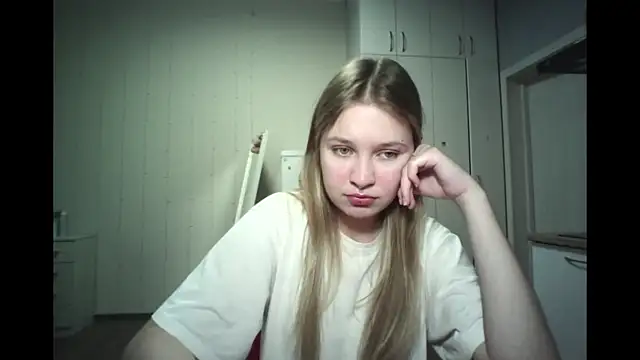 dozygleam online show from June 8, 1:12 pm