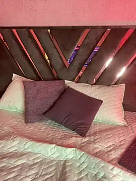 Megan pink18 online show from July 11, 8:47 am