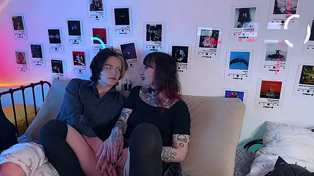 whysofuckinghorny online show from June 14, 10:32 pm