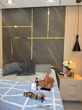 emily-Hornyy online show from July 2, 12:11 pm