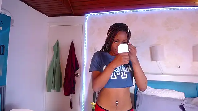 Caramel kiss  online show from June 1, 12:18 pm